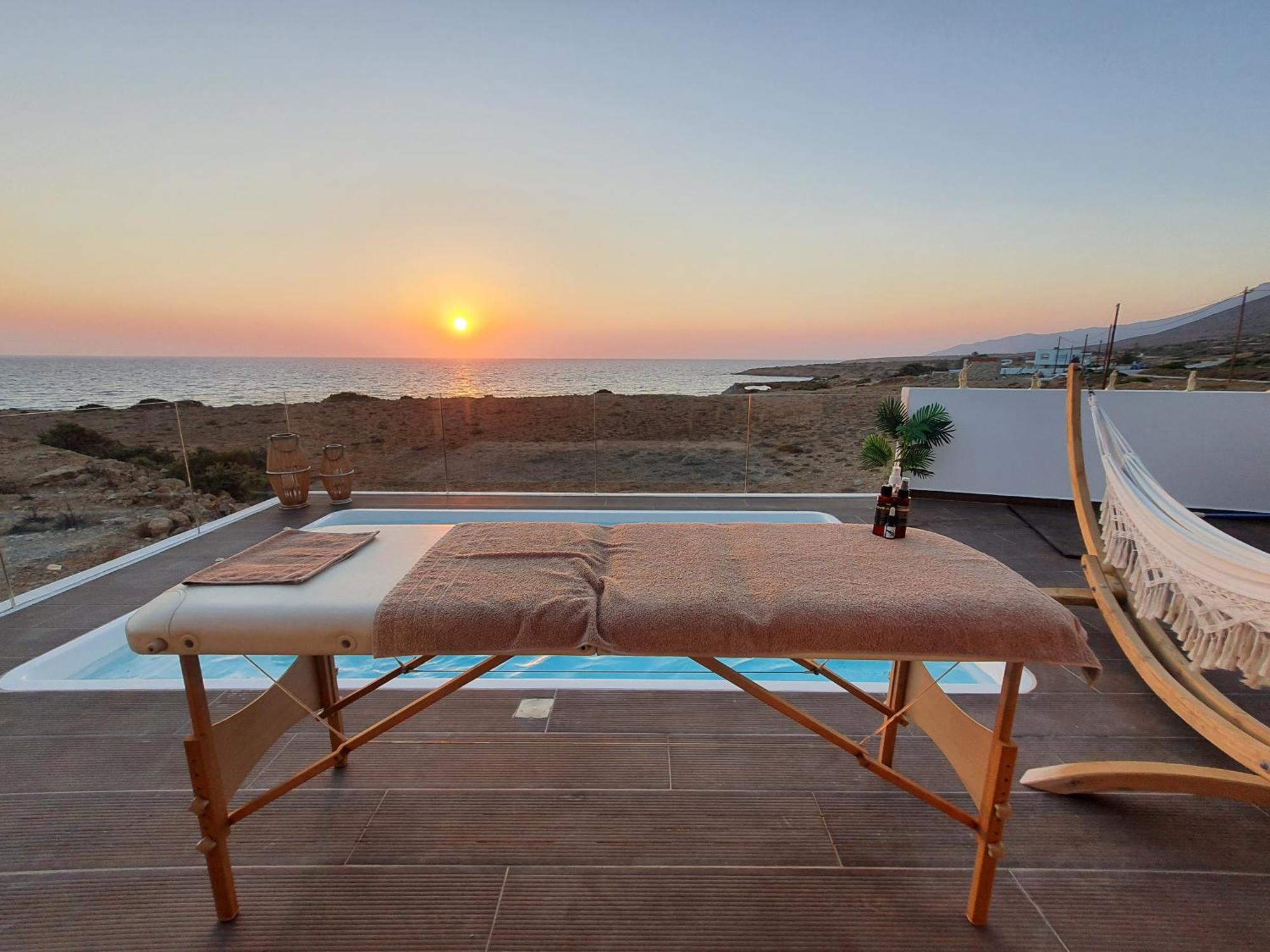 Tramonto Luxury Villa No1- Breathtaking Sunset View Foiníkion Exteriör bild