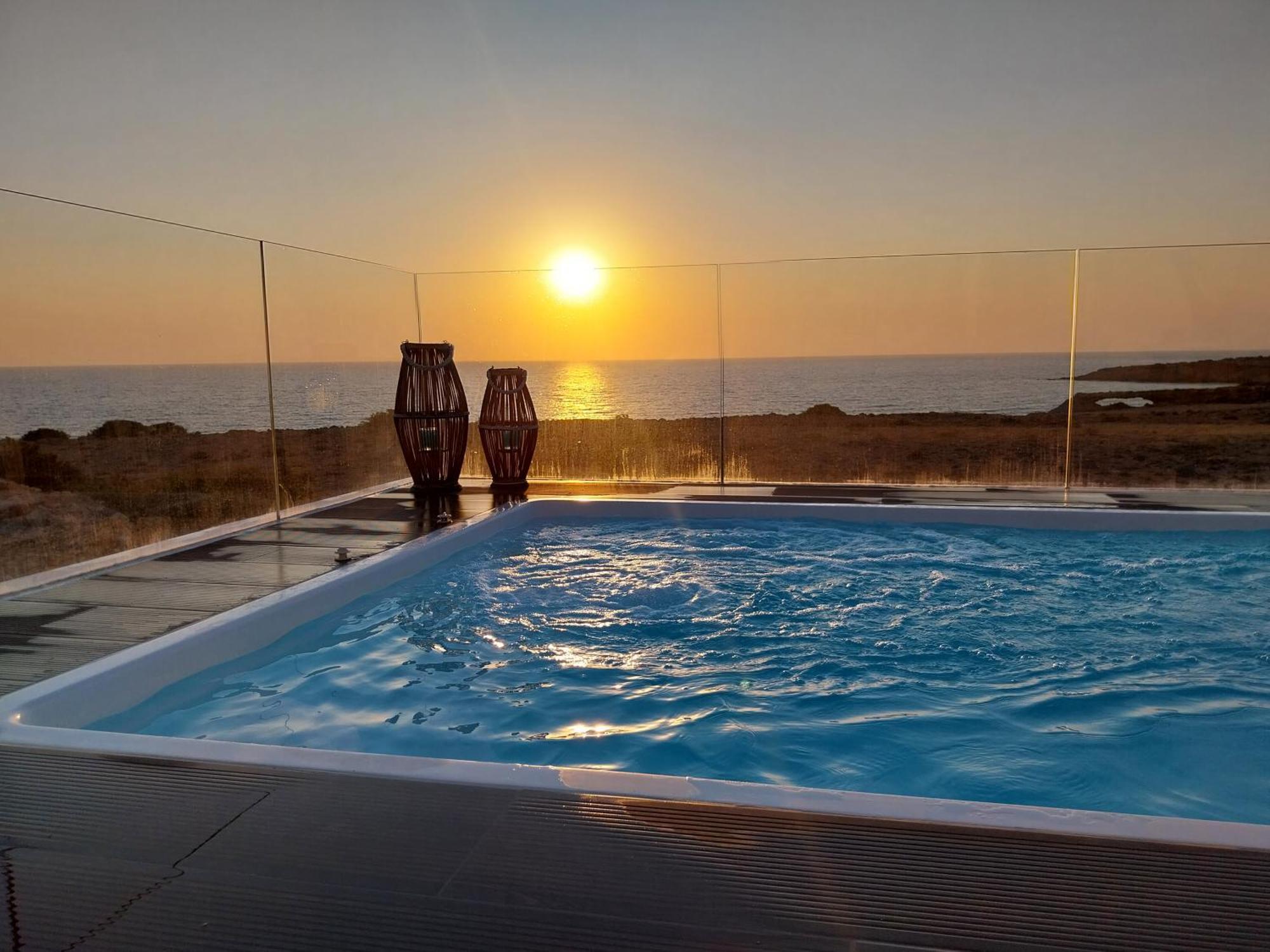 Tramonto Luxury Villa No1- Breathtaking Sunset View Foiníkion Exteriör bild